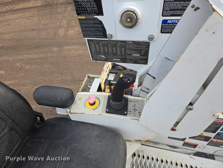 image for item EB1338 Altec DM47TR digger derrick truck bed