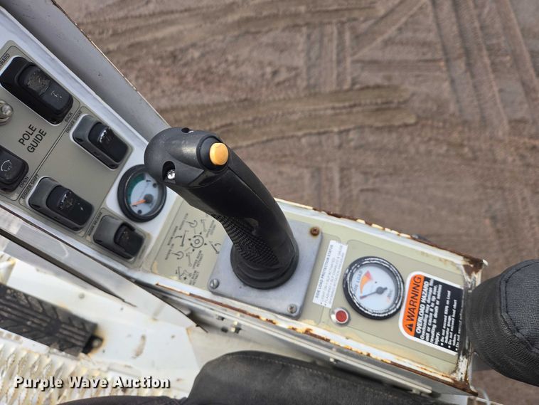 image for item EB1338 Altec DM47TR digger derrick truck bed