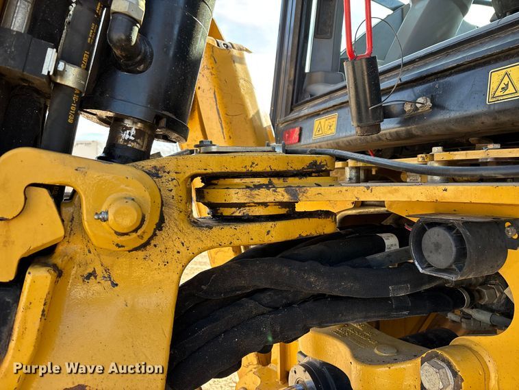 image for item ED2450 2015 Caterpillar 420F2 IT backhoe