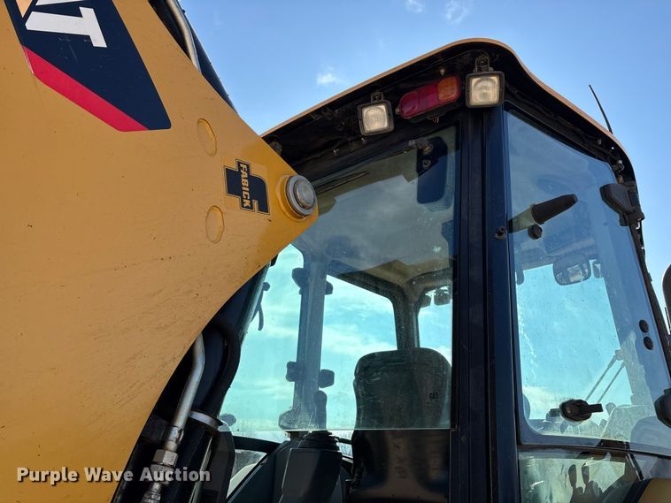 image for item ED2450 2015 Caterpillar 420F2 IT backhoe
