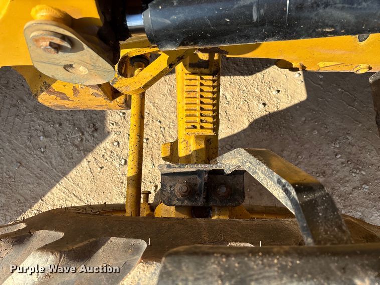 image for item ED2450 2015 Caterpillar 420F2 IT backhoe