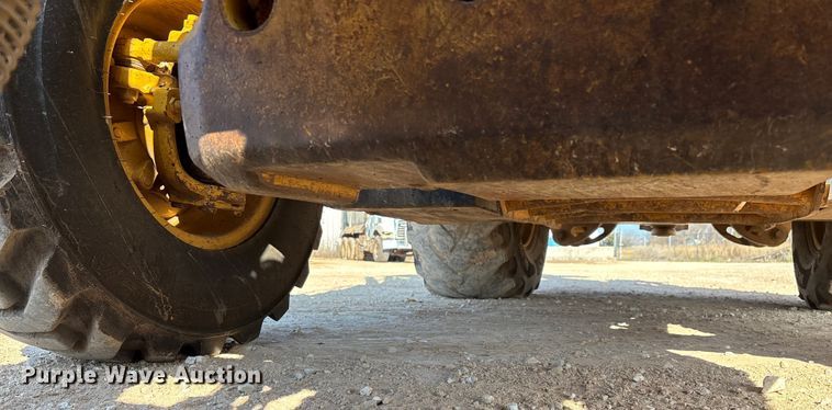 image for item ED2450 2015 Caterpillar 420F2 IT backhoe