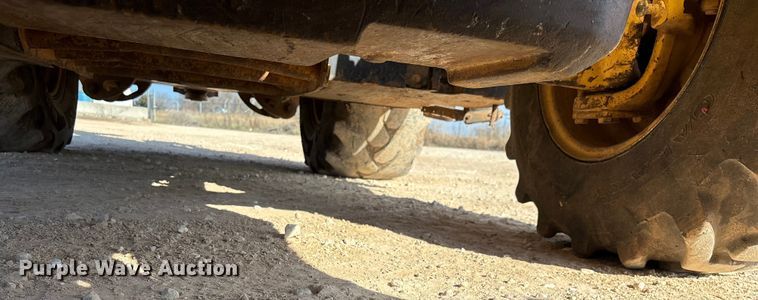 image for item ED2450 2015 Caterpillar 420F2 IT backhoe