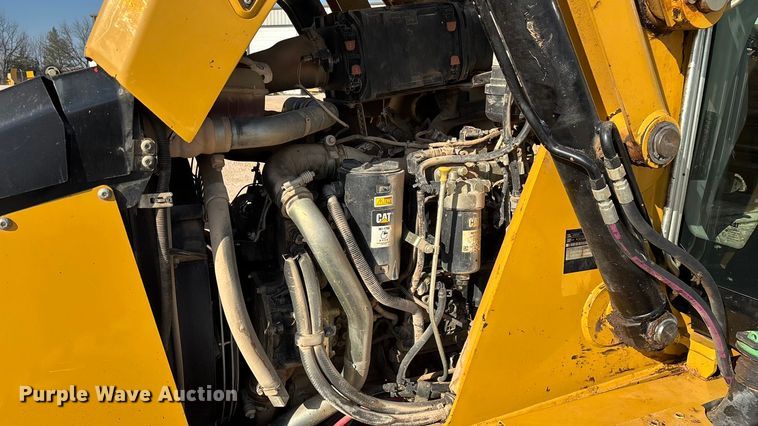 image for item ED2450 2015 Caterpillar 420F2 IT backhoe