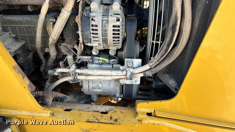 image for item ED2450 2015 Caterpillar 420F2 IT backhoe