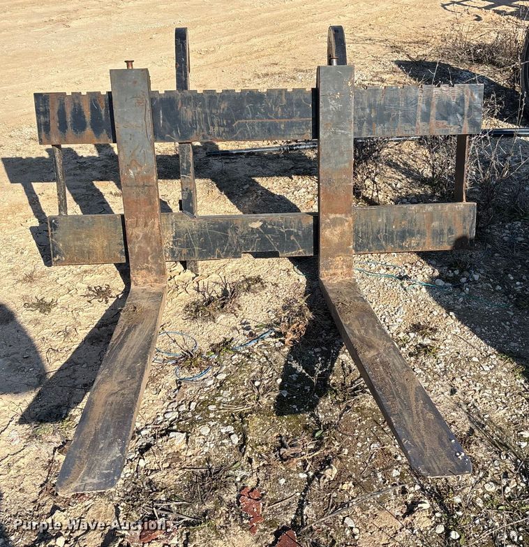 image for item ED2450 2015 Caterpillar 420F2 IT backhoe