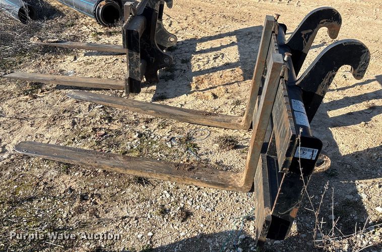 image for item ED2450 2015 Caterpillar 420F2 IT backhoe