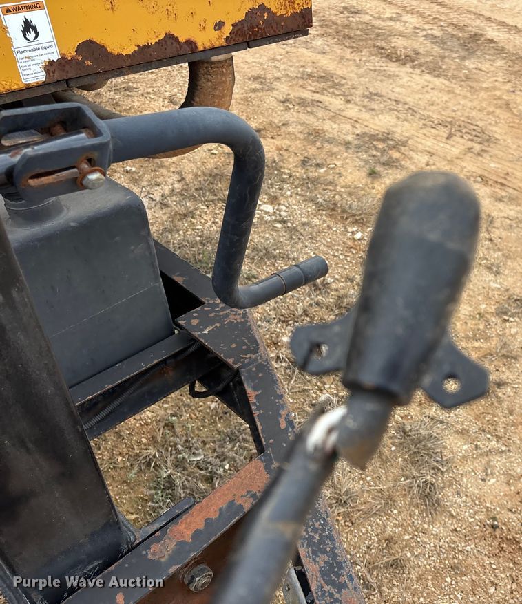 image for item ED2451 2011 Vermeer V500LE-HD vacuum excavator