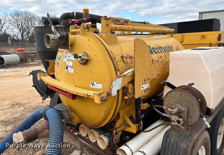 image for item ED2451 2011 Vermeer V500LE-HD vacuum excavator