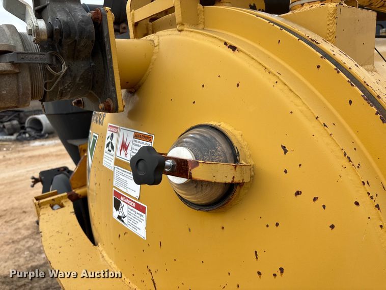 image for item ED2451 2011 Vermeer V500LE-HD vacuum excavator