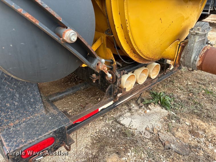 image for item ED2451 2011 Vermeer V500LE-HD vacuum excavator