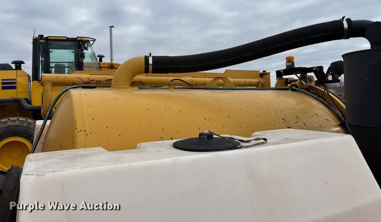 image for item ED2451 2011 Vermeer V500LE-HD vacuum excavator