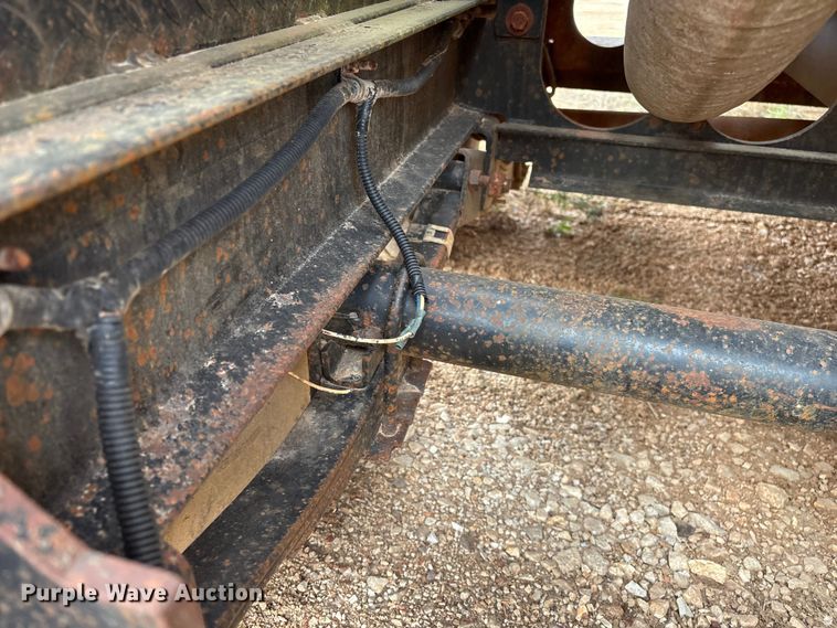 image for item ED2451 2011 Vermeer V500LE-HD vacuum excavator