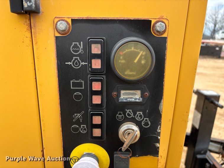 image for item ED2451 2011 Vermeer V500LE-HD vacuum excavator