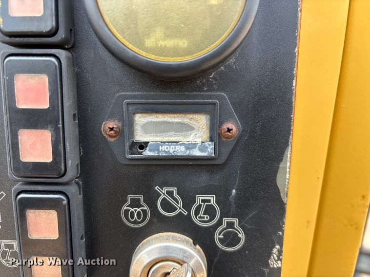 image for item ED2451 2011 Vermeer V500LE-HD vacuum excavator