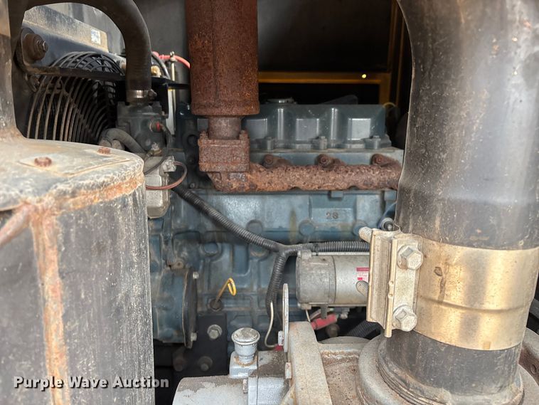 image for item ED2451 2011 Vermeer V500LE-HD vacuum excavator