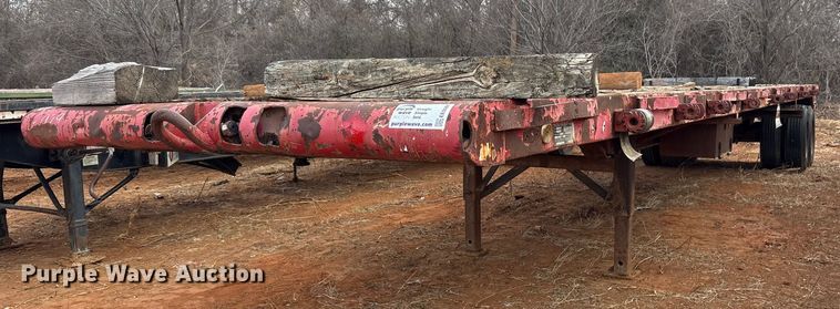 image for item EE0088 1980 Nabors flatbed trailer