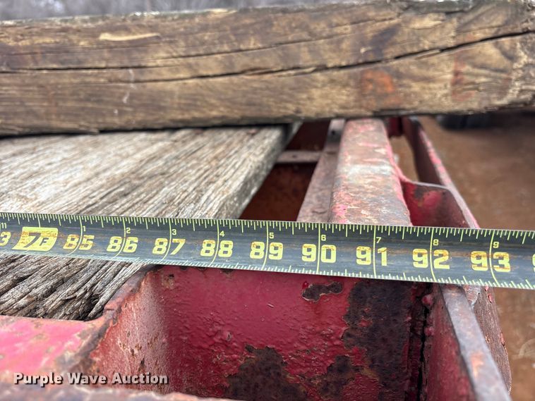 image for item EE0088 1980 Nabors flatbed trailer