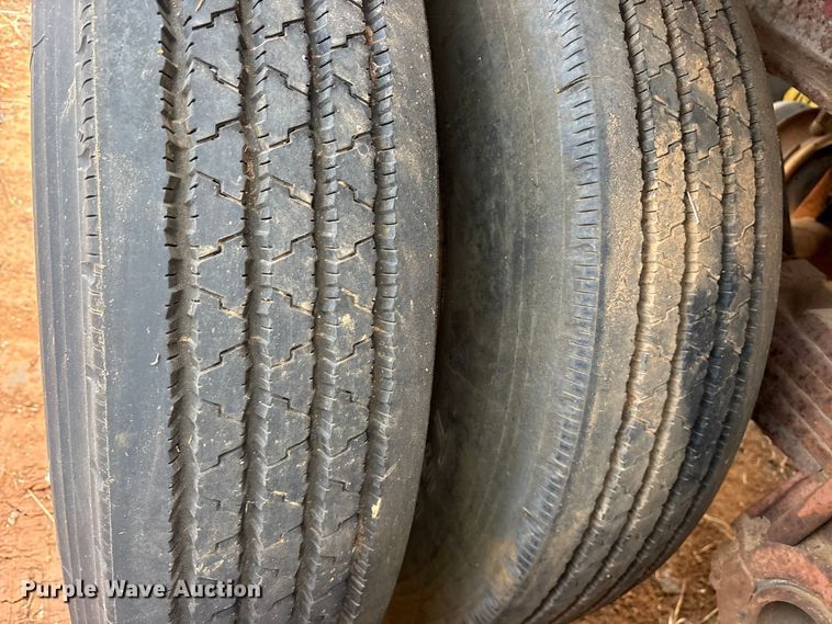 image for item EE0088 1980 Nabors flatbed trailer