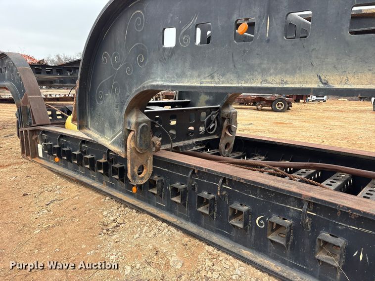 image for item EE0095 1984 Siebert lowboy equipment trailer