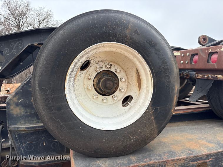 image for item EE0095 1984 Siebert lowboy equipment trailer