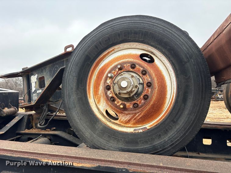 image for item EE0095 1984 Siebert lowboy equipment trailer