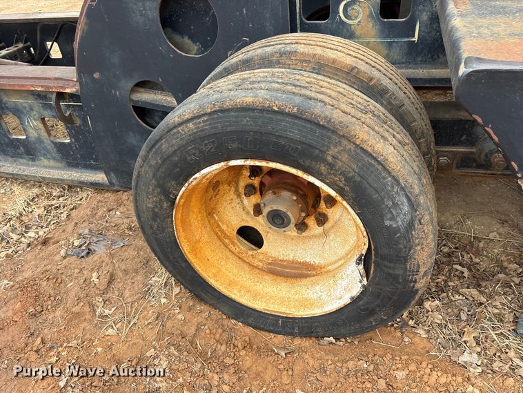 image for item EE0095 1984 Siebert lowboy equipment trailer