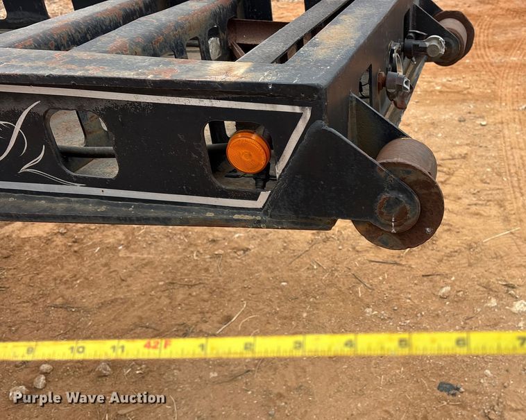 image for item EE0096 1984 Siebert 60T16WDDEX lowboy equipment trailer