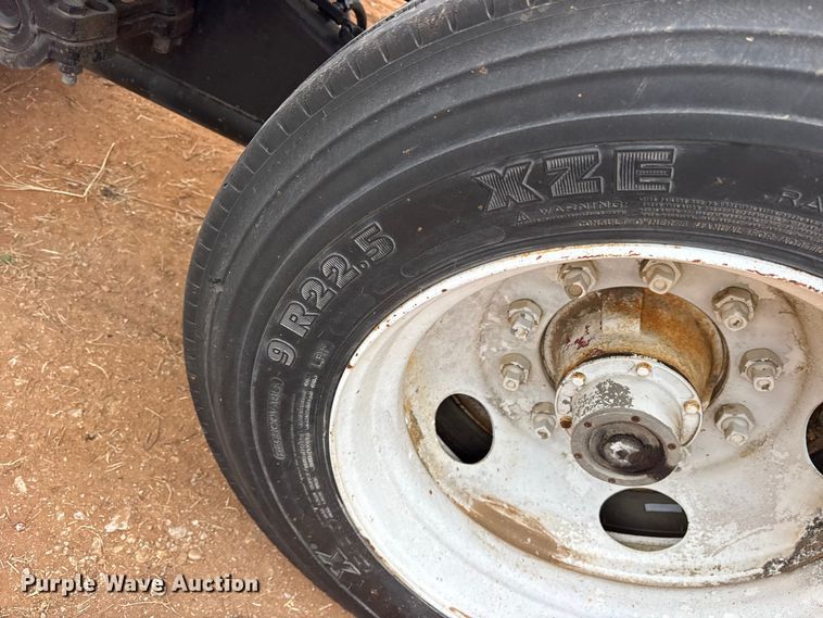 image for item EE0096 1984 Siebert 60T16WDDEX lowboy equipment trailer