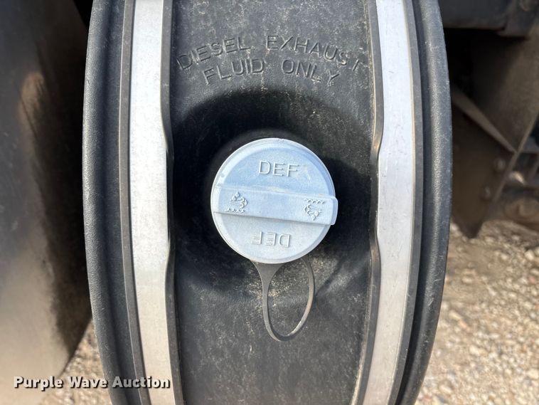 image for item EE1388 2013 Kenworth T800 