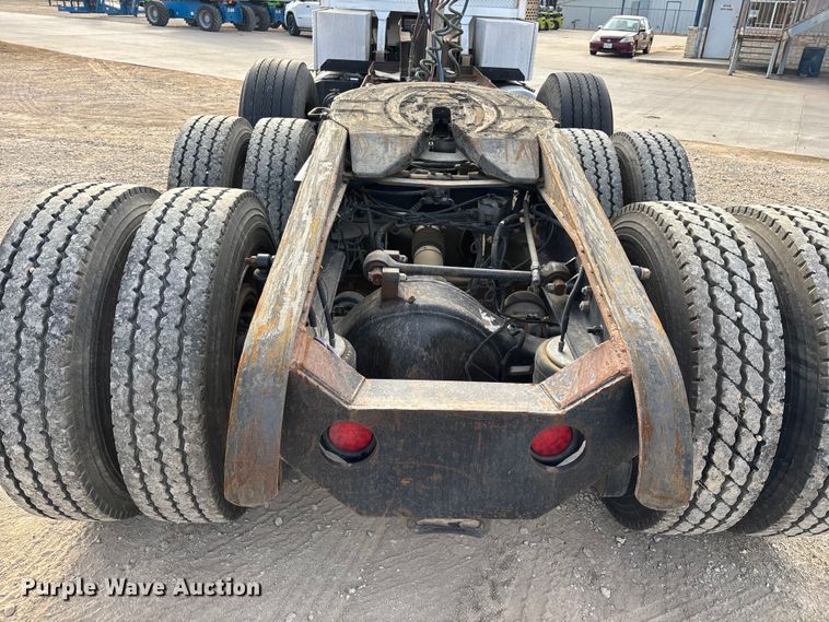 image for item EE1388 2013 Kenworth T800 