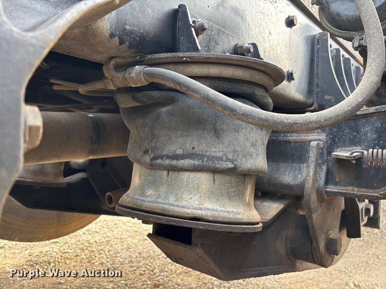 image for item EE1388 2013 Kenworth T800 