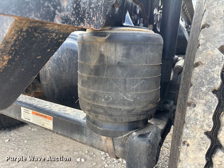 image for item EE1388 2013 Kenworth T800 