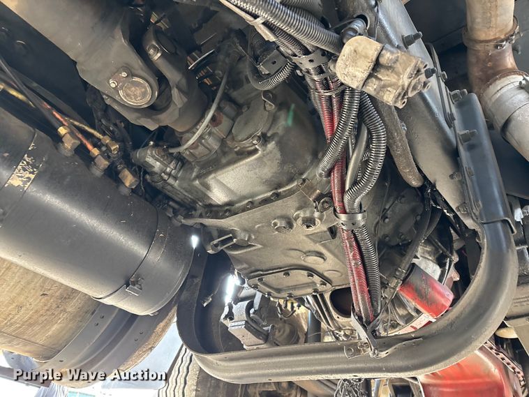 image for item EE1388 2013 Kenworth T800 