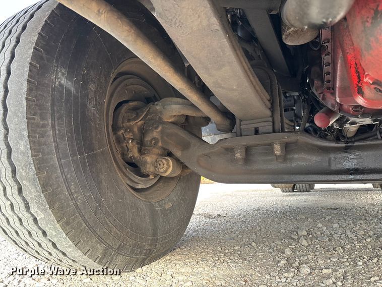 image for item EE1388 2013 Kenworth T800 