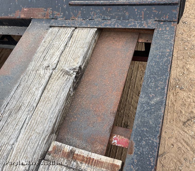 image for item EE1399 1987 Siebert 70T2ABTM lowboy equipment trailer