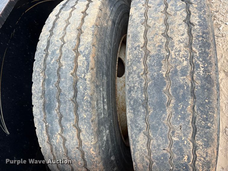 image for item EE1401 1987 Siebert 70T2ABTM lowboy equipment trailer