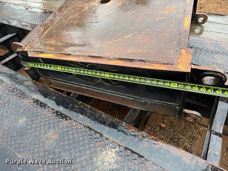 image for item EE1414 1989 Trail King lowboy equipment trailer