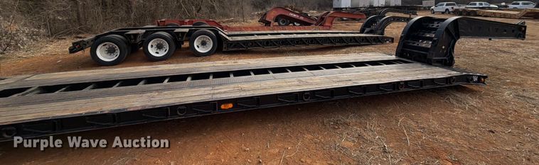 image for item EE1414 1989 Trail King lowboy equipment trailer