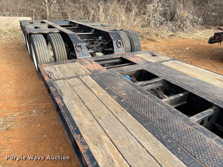 image for item EE1414 1989 Trail King lowboy equipment trailer