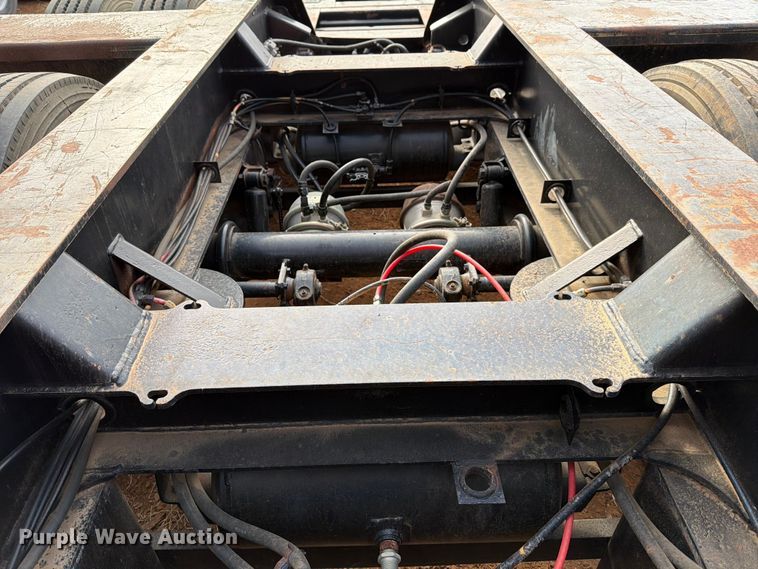 image for item EE1414 1989 Trail King lowboy equipment trailer