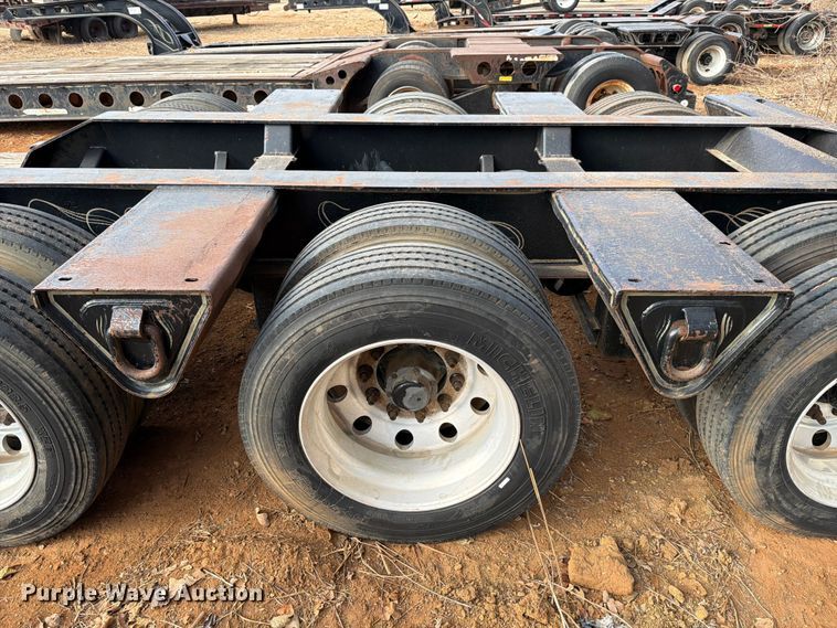 image for item EE1414 1989 Trail King lowboy equipment trailer