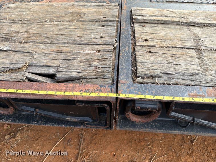 image for item EE1414 1989 Trail King lowboy equipment trailer