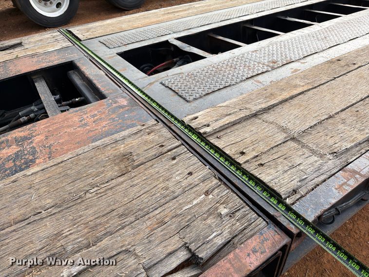 image for item EE1414 1989 Trail King lowboy equipment trailer