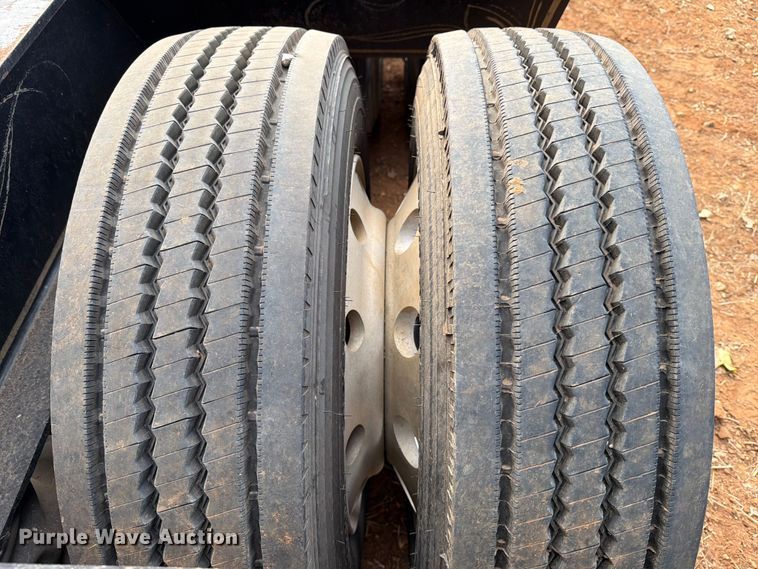 image for item EE1414 1989 Trail King lowboy equipment trailer