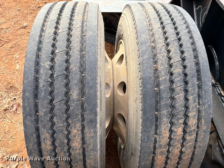 image for item EE1414 1989 Trail King lowboy equipment trailer