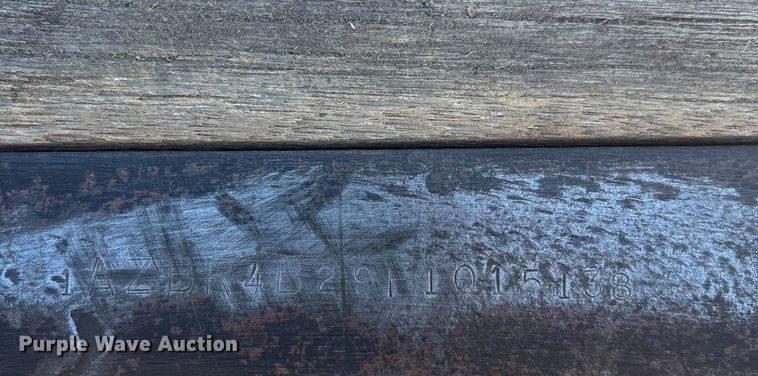 image for item EE1422 1985 Aztec drop deck trailer