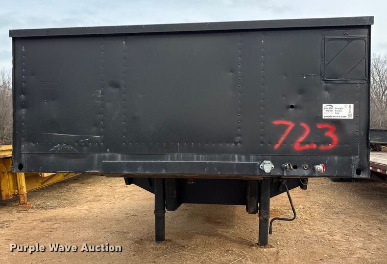 image for item EE1422 1985 Aztec drop deck trailer