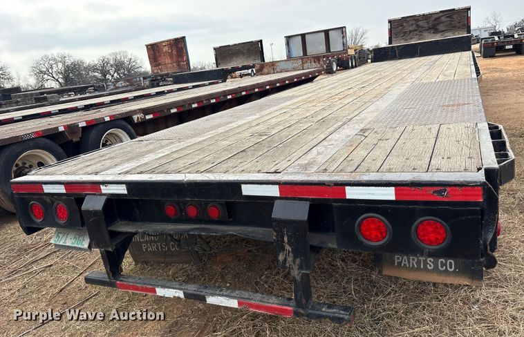 image for item EE1422 1985 Aztec drop deck trailer