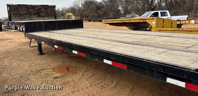 image for item EE1422 1985 Aztec drop deck trailer